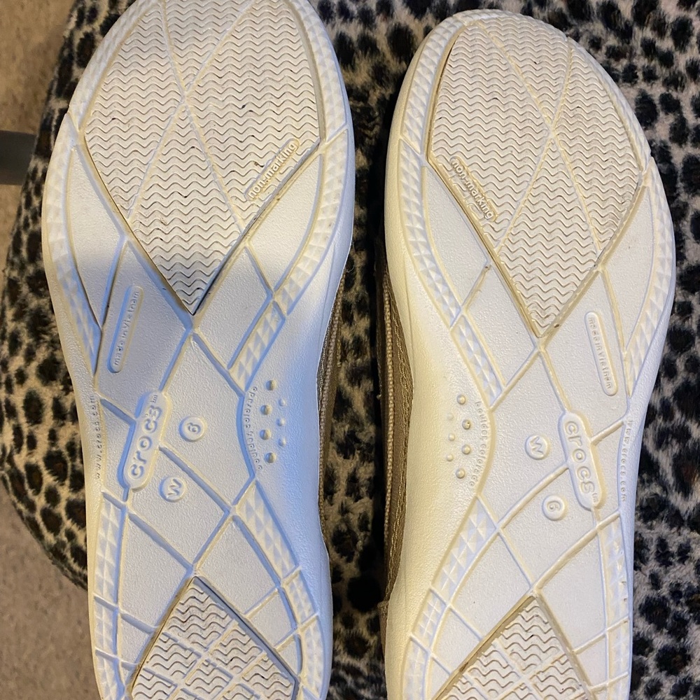 Like new worn for 5 min